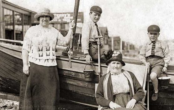 old photo of Whitstable beach, Kent